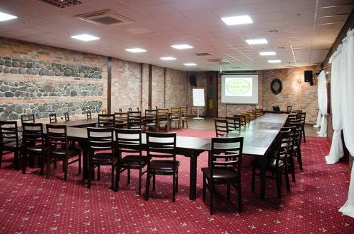 Amadeus Hotel Zielona Gora Extérieur photo
